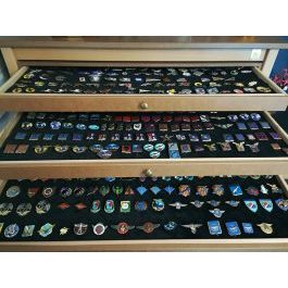 Commode 15 tiroirs Collections insignes militaires Magne